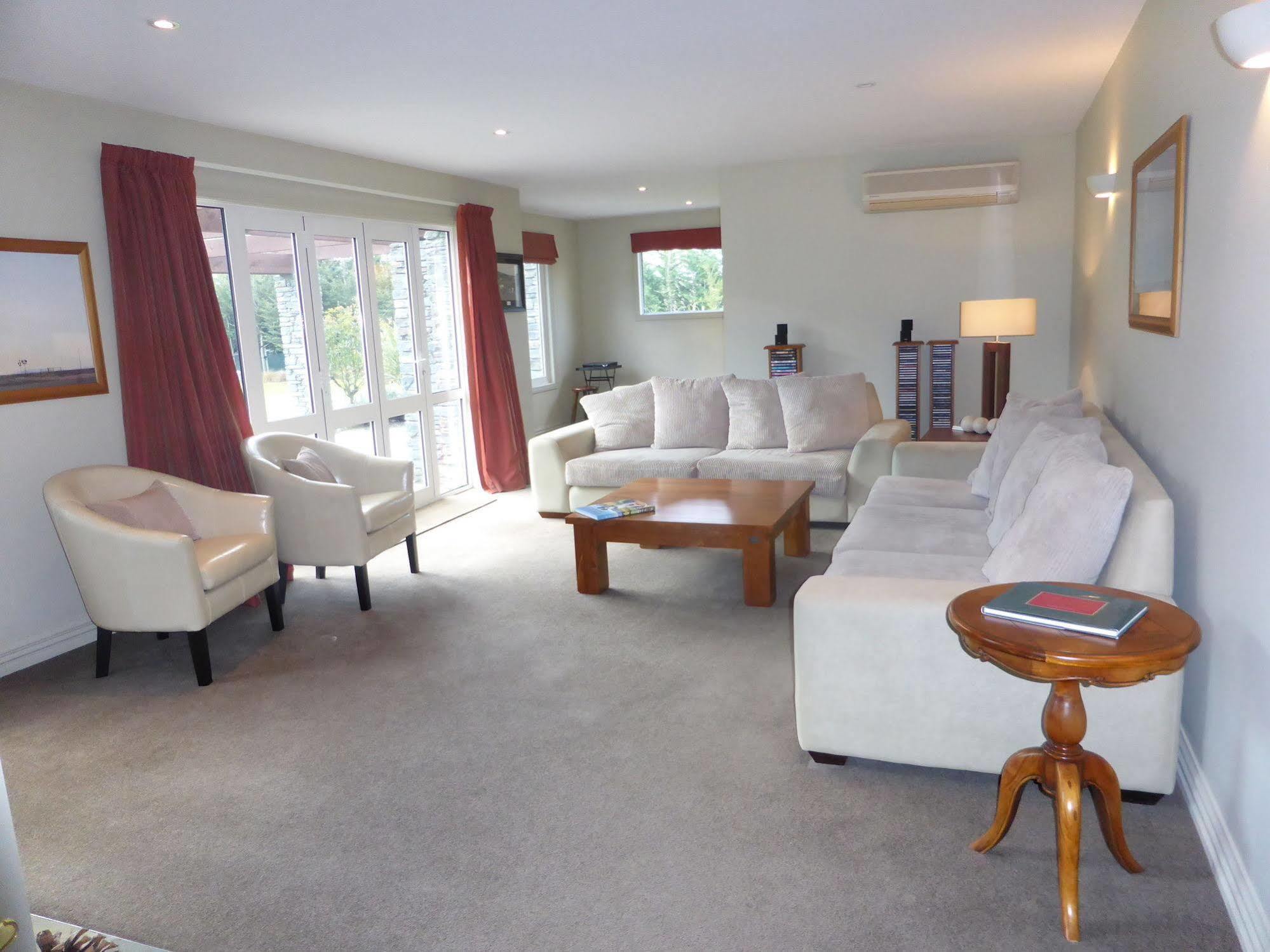 Lake Hayes Queenstown Country Lodge מראה חיצוני תמונה